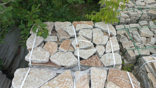 Гранитный плитняк галтованный для парковки купить в Кыштыме