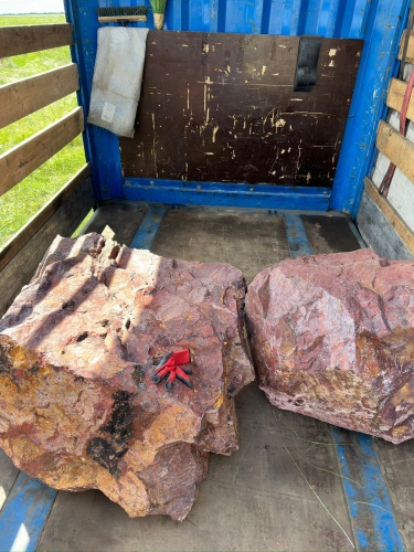 Ландшафтные глыбы красно-фиолетовые 200-1000 килограмм купить в Кыштыме