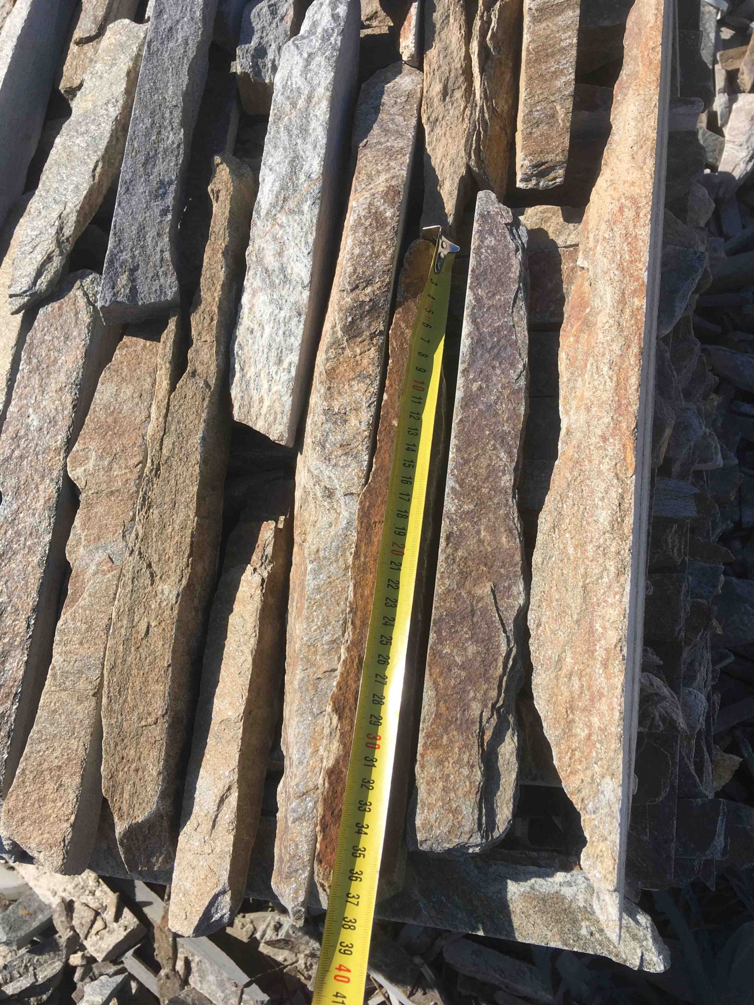 Горбушка златолит мультиколор для облицовки купить в Кыштыме