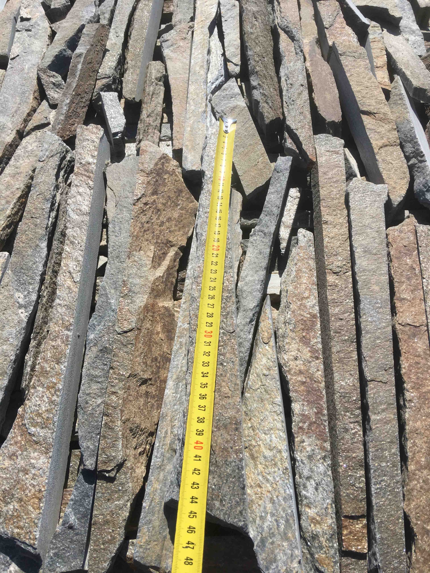 Горбушка златолит мультиколор для облицовки купить в Кыштыме