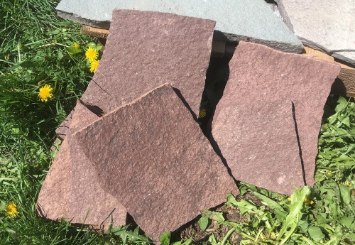 Плитняк лемезит бордовый для цоколя 1,5-2 см купить в Кыштыме