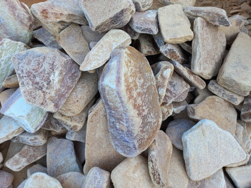 Златолит жёлтый, жёлто-зелёный глыбки и валуны для ланшафтного дизайна купить в Кыштыме