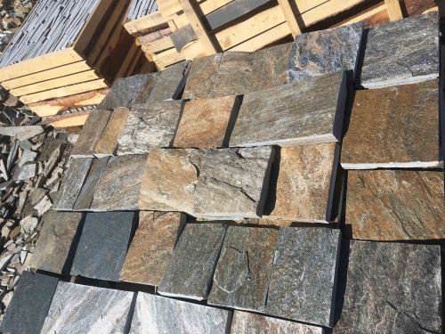 Плитка пилёная златолит Уральский для цоколя, отмостки купить в Кыштыме