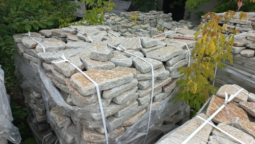 Гранитный плитняк галтованный для парковки купить в Кыштыме