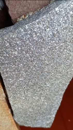 Плитняк златолит серебристый для фасада купить в Кыштыме