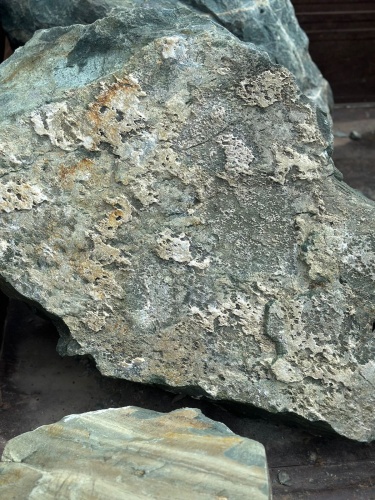 Ландшафтные глыбы зелёные 200-500 килограмм купить в Кыштыме