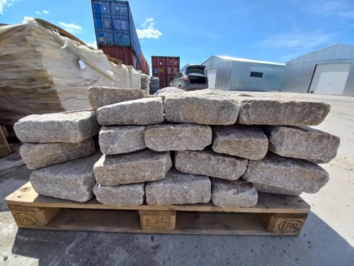 кострище из природного камня